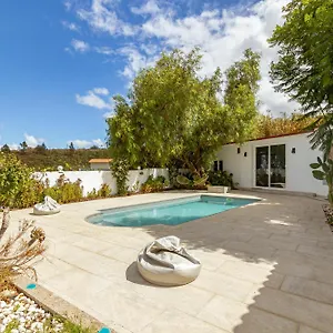 Lunatika House Villa Vega de San Mateo